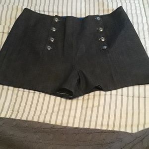 Pinup denim sailor shorts